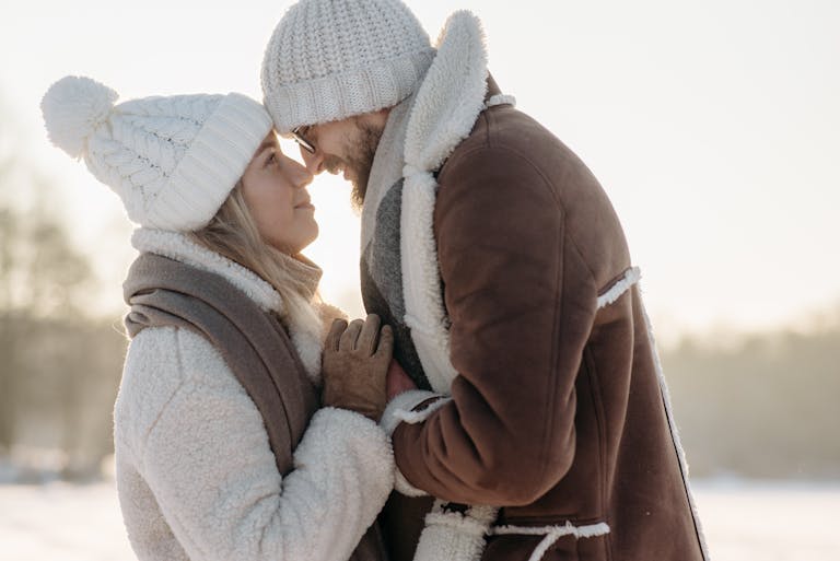 Snowball Kiss Look Like: Cute Winter Moments You’ll Love 2 Snowball Kiss Look Like